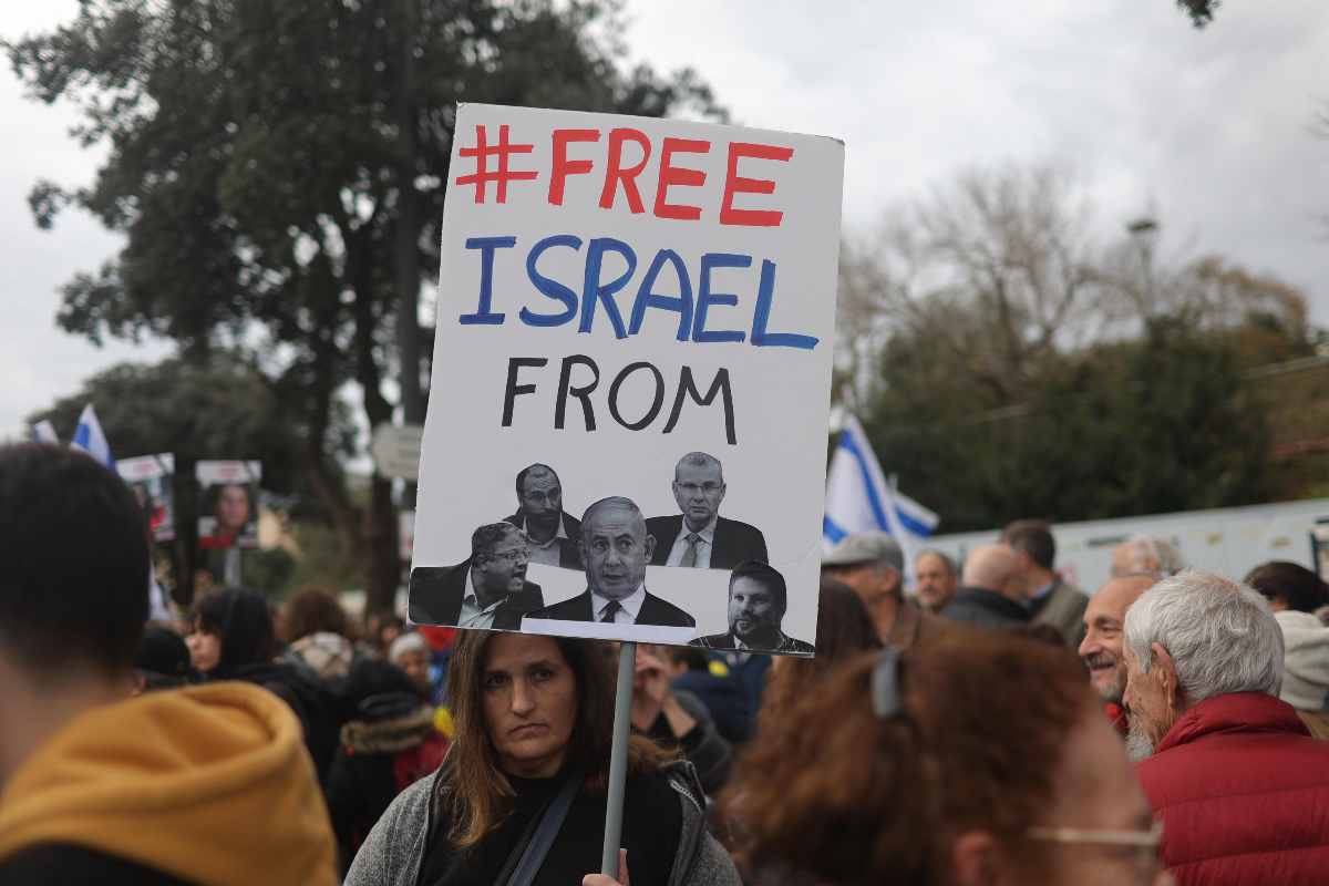 Proteste in Israele contro il premier Benjamin Netanyahu